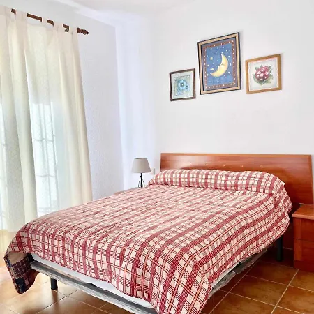 Apartamento Con Terraza Y Vistas Al Mar 1ª Línea